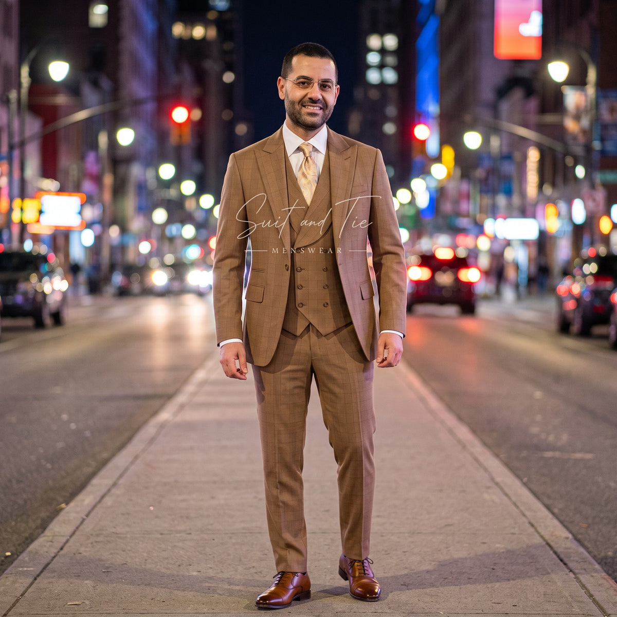 Vitali M2823 Three-Piece One-Button Peak Lapel Suit